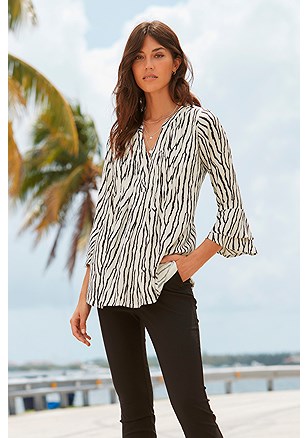 Flare Sleeve Printed Blouse product image (F04082.BKST.1.A)