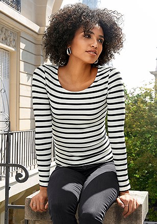 2 Pk Fitted Long Sleeve Tops product image (X34631BKWH_1)