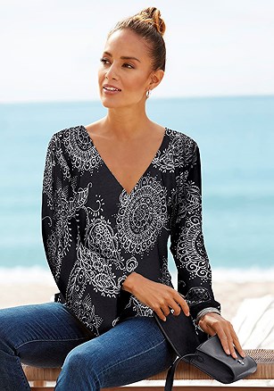 Printed Long Sleeve Top product image (X34677.BKPR.1)