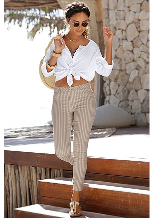SKINNY LEG CROPPED PANTS product image (X38041.WHST.X34404.WH.P13)